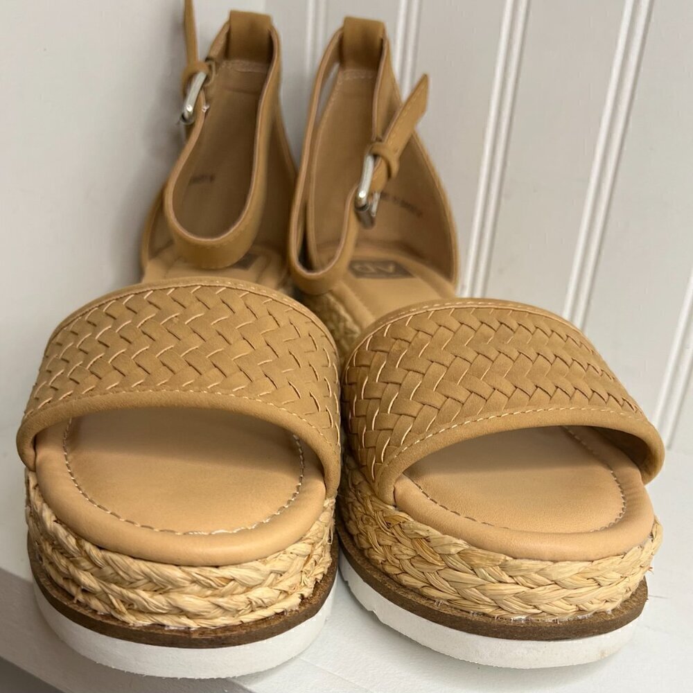 DV By Dolce Vita Womens Baker Cushioned Footbed Espadrilles Size 10